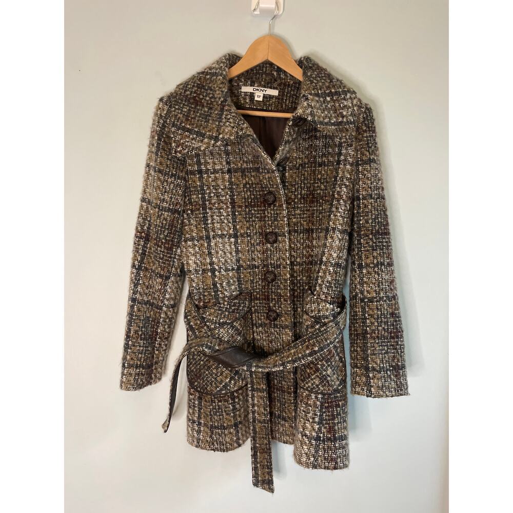 DKNY Women’s 10 petite tan tweed plaid Pea coat, belted, lined, pockets
